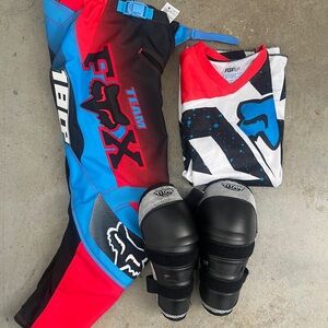 Fox Motocross Set (Boys) Vibrant Red White & Blue with bonus Knee Pads
